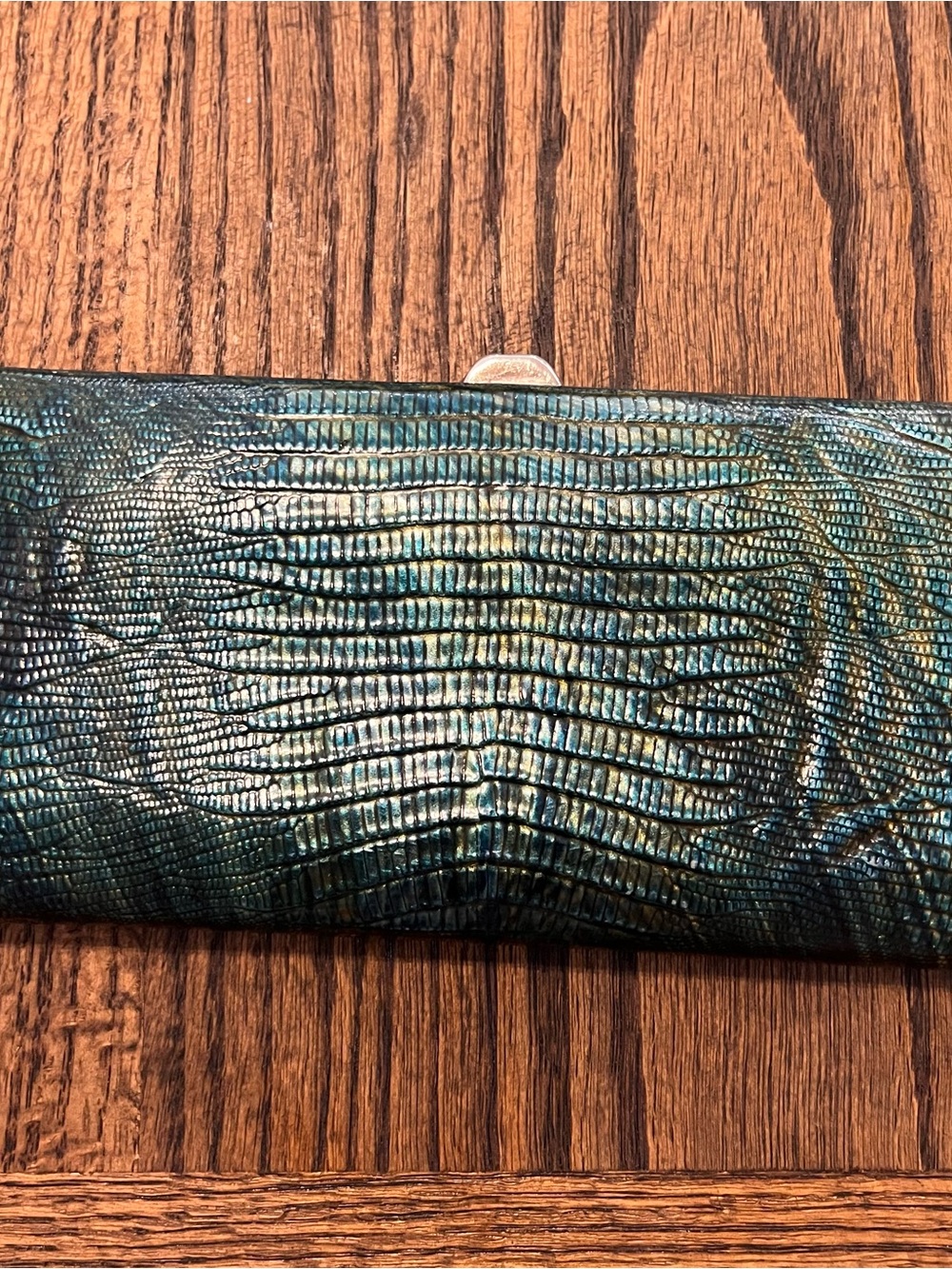 Lodis‎ Green Iridescent Reptile Print Women's Clutch Wallet - Picture 3 of 10
